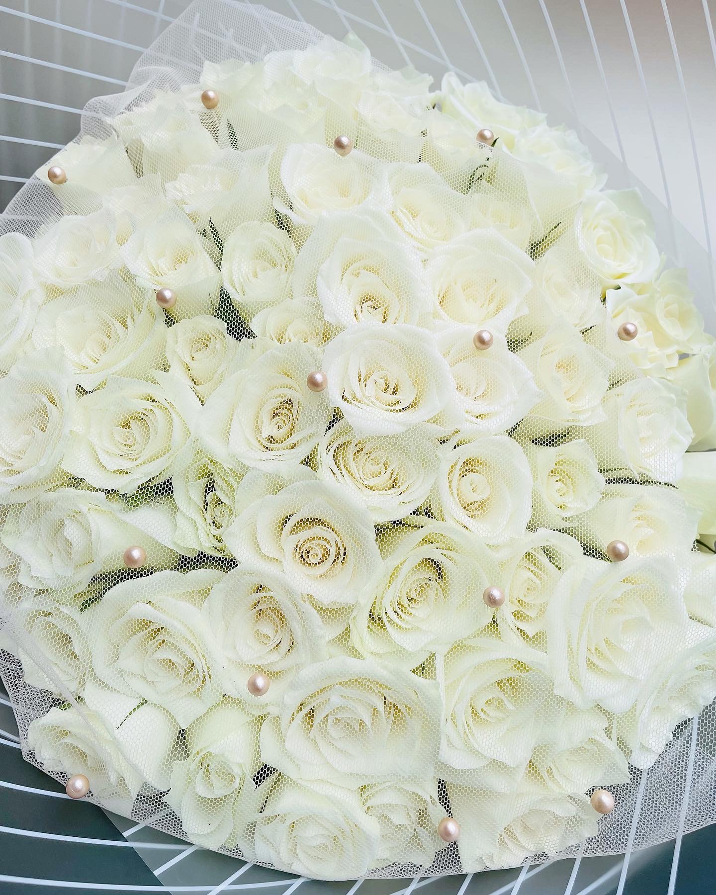 Snow White Bouquet 4