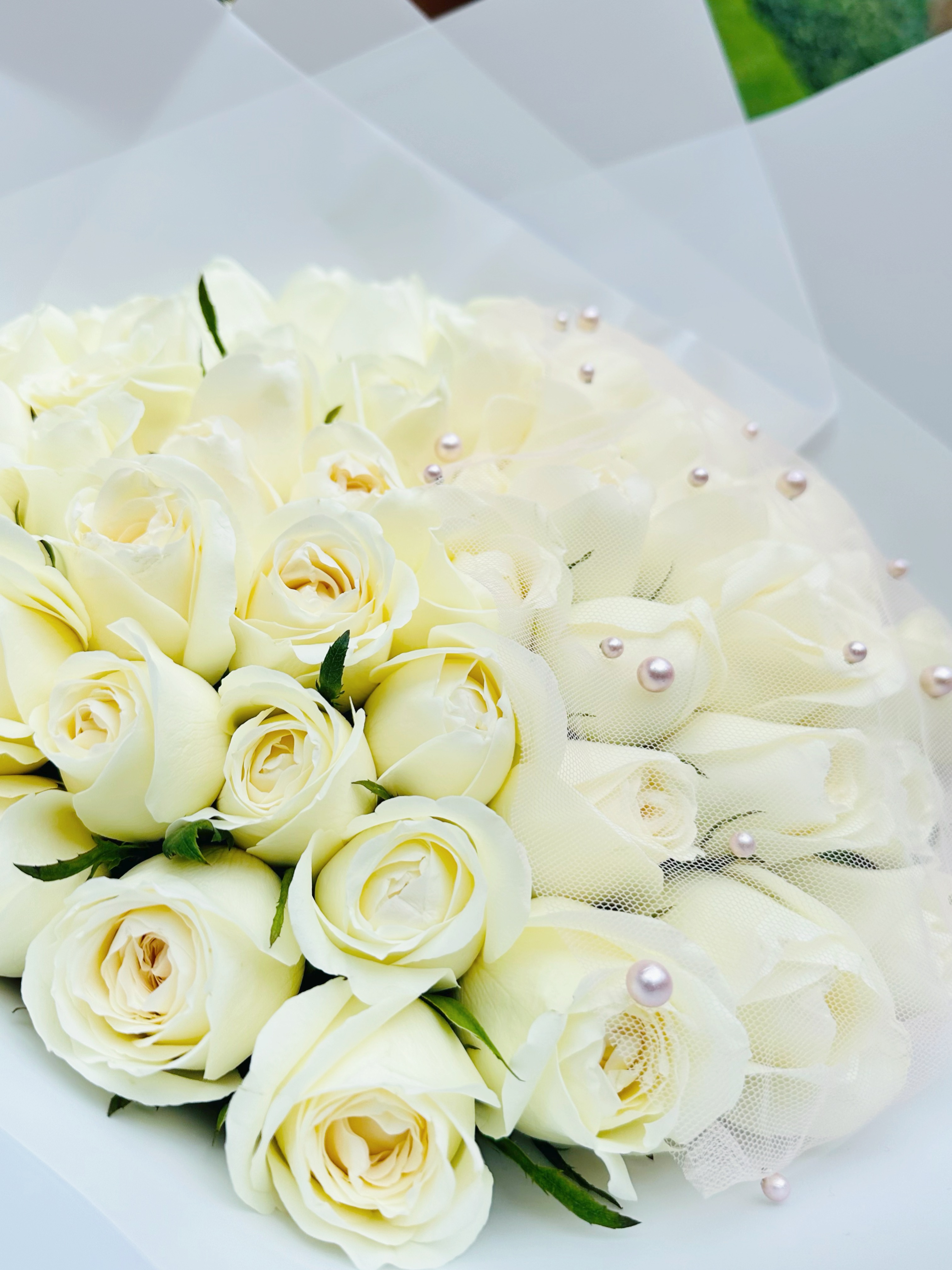 Snow White Bouquet 5